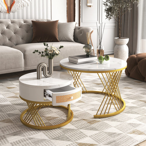 Couchtisch in weißer Marmoroptik mit Metallfüßen