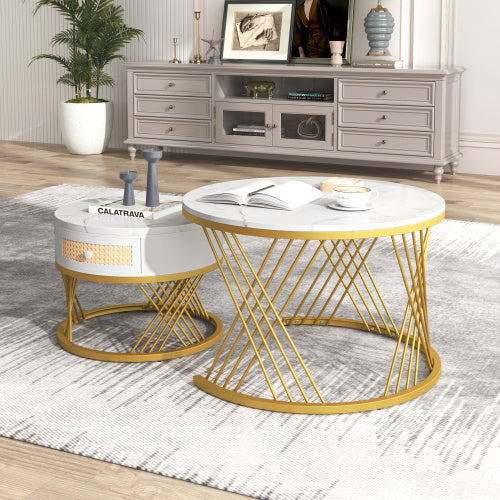 Couchtisch in weißer Marmoroptik mit Metallfüßen
